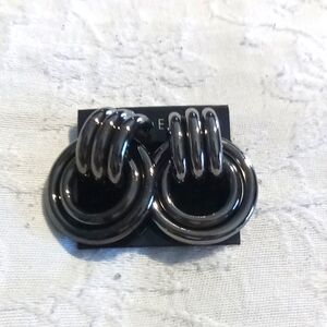 Vintage Metallic Hoop Earrings with Textured Design